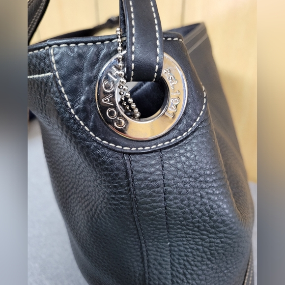 Coach Black Leather Caryall - Picture 15 of 15